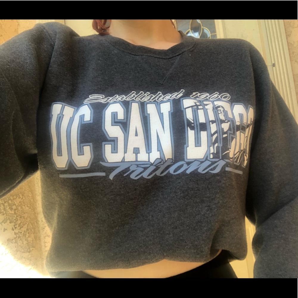 Women’s UCSD sweat shirt crewneck